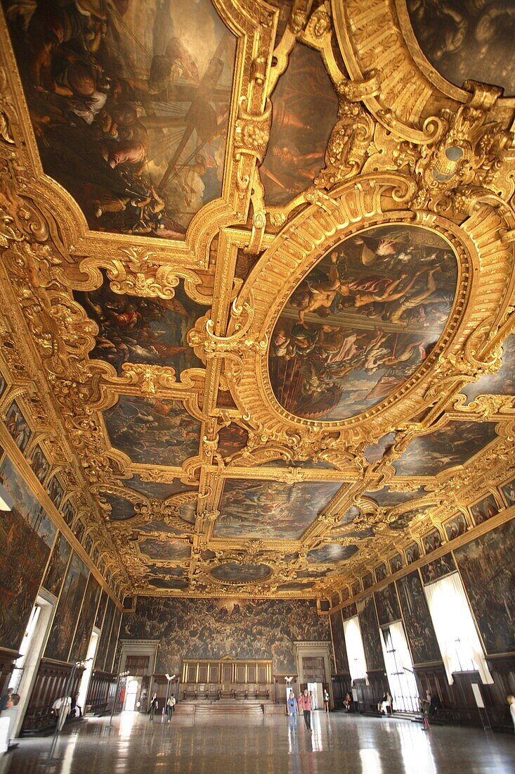 Hand painted ceiling in the Doge's Palace, Venice, UNESCO World Heritage Site, Veneto, Italy, Europe