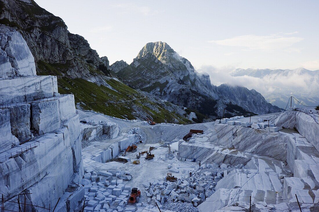 Blocks being cut in a marble quarry used by Michaelangelo, Apuan Alps, Tuscany, Italy, Europe