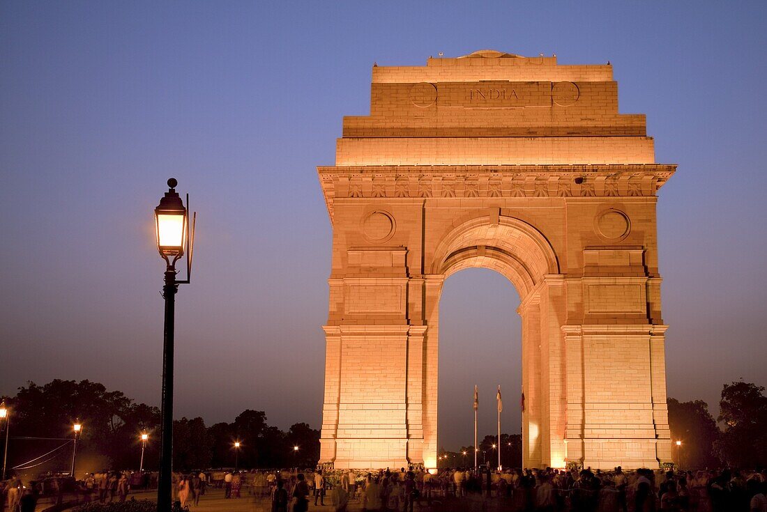 India Gate illuminated in evening, New Delhi, India, Asia