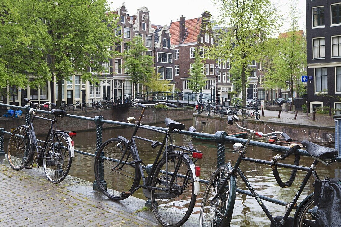 Bicycle, Brouwersgracht, Amsterdam, Netherlands, Europe