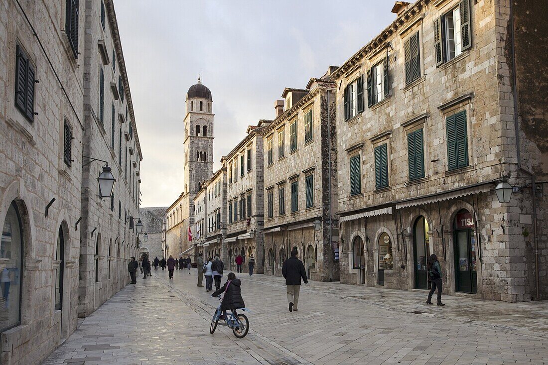 Stradun street, Old Town, UNESCO World Heritage Site, Dubrovnik, Croatia, Europe