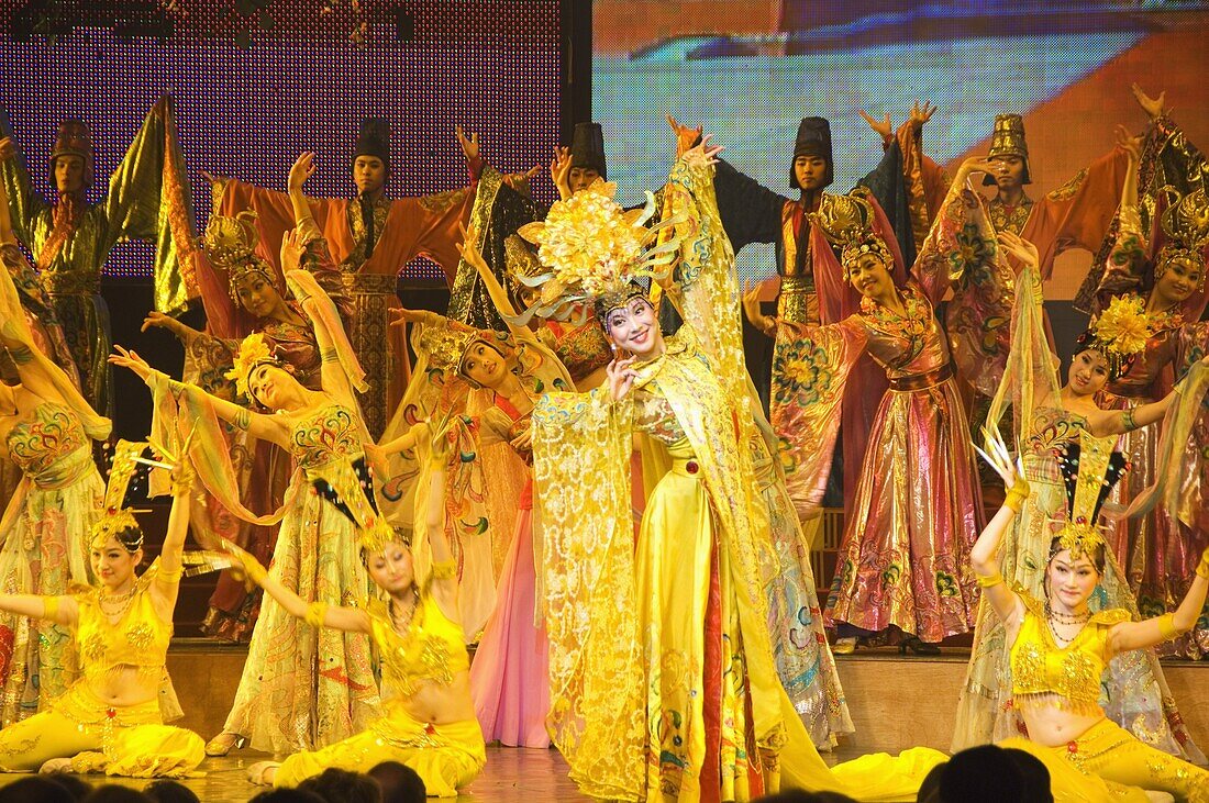 Tang Dynasty dance dating from between 618 and 907AD and Music Show at the Sunshine Grand Theatre, Xian City, Shaanxi Province, China, Asia