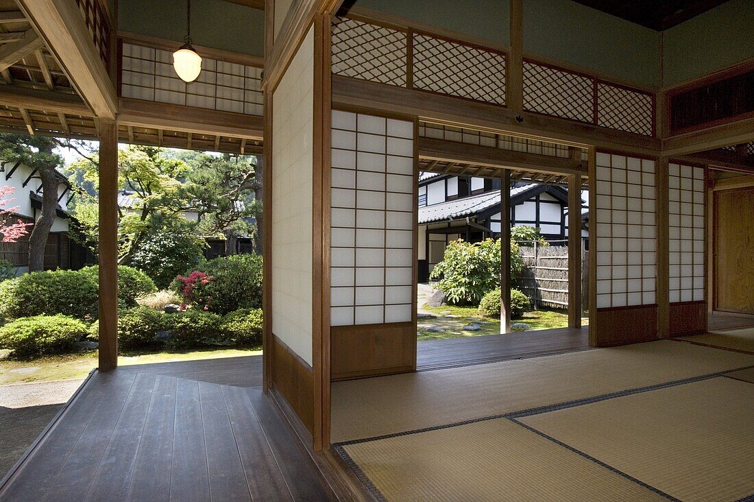 View of landscape garden at the Kyu Uchiyamake Samurai house in Echizen-Ono, Fukui, Japan, Asia