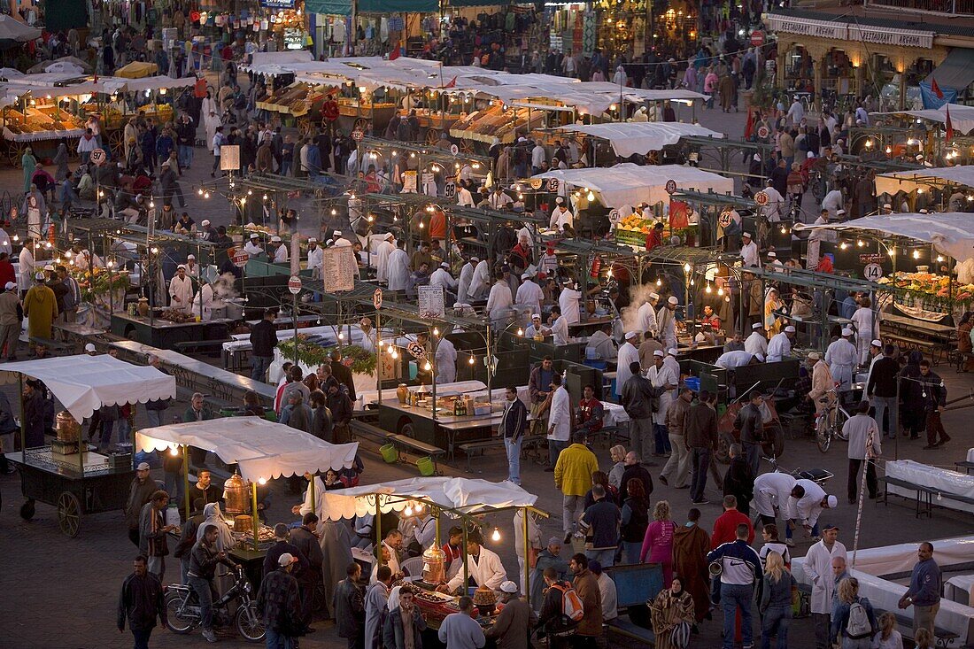 Food stalls in the evening, Djemaa el Fna, Marrakesh, Morocco, North Africa, Africa