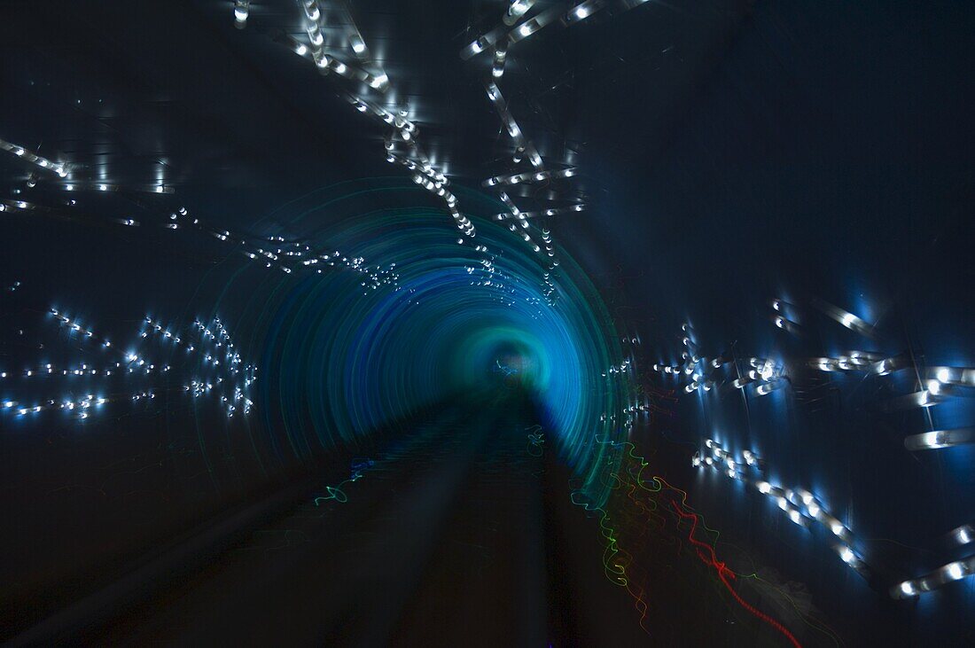 West Bund Sightseeing Tunnel, Huangpu District, Shanghai, China, Asia