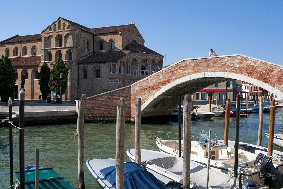 Canal on Murano Island, Venice, UNESCO World Heritage Site, Veneto, Italy, Europe