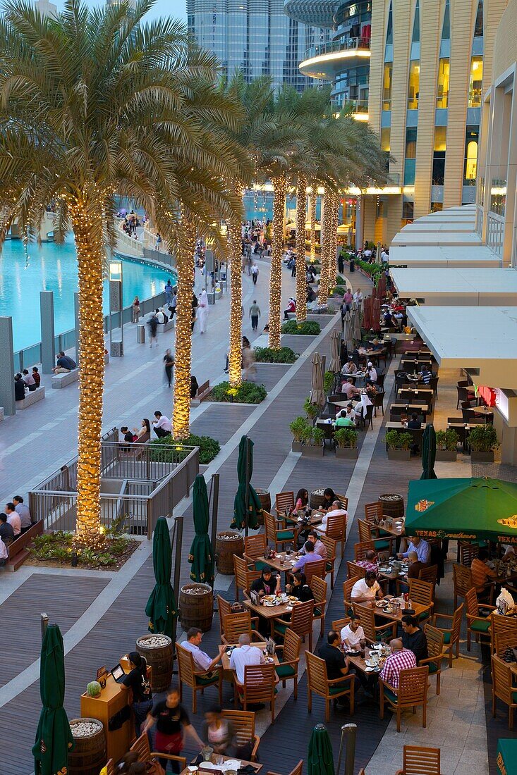 Restaurants near the Fountain, The Dubai Mall, Dubai, United Arab Emirates, Middle East