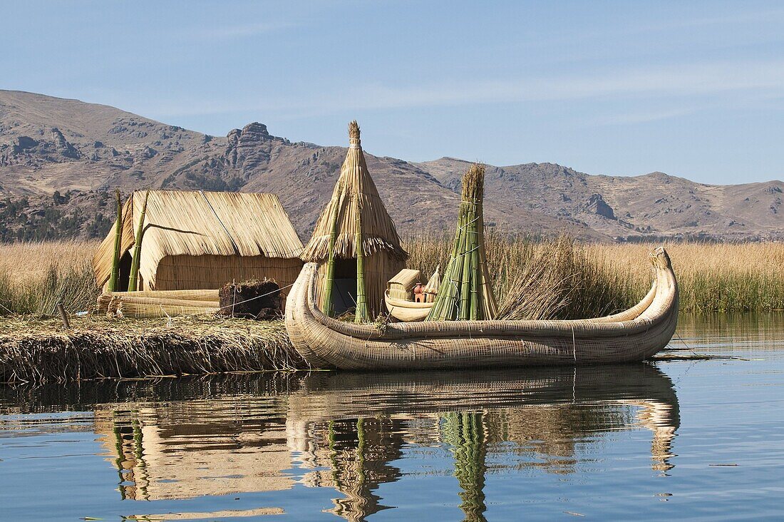 Uros Island, Lake Titicaca, Peru, South America