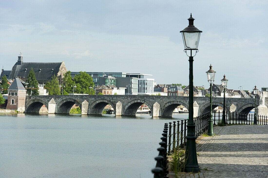 River Maas and Saint Servatius Bridge seen from the Stenenwall (Stone Wall), Maastricht, Limburg, The Netherlands, Europe