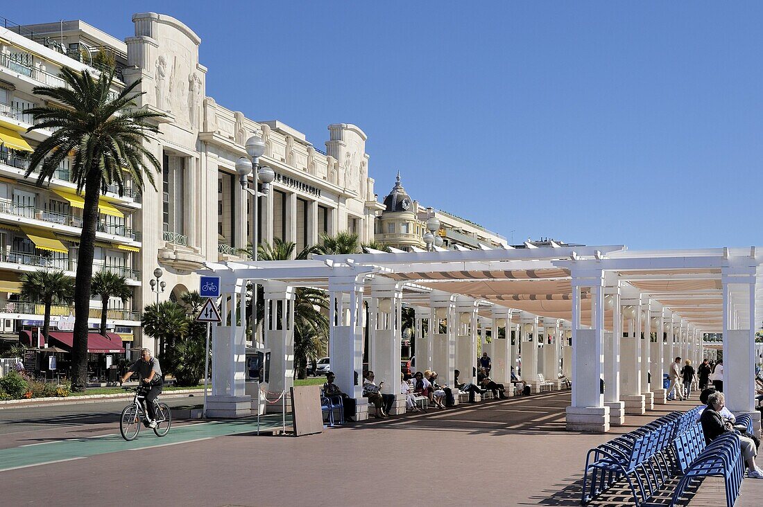 Promenade des Anglais, Nice, Alpes Maritimes, Provence, Cote d'Azur, French Riviera, France, Europe