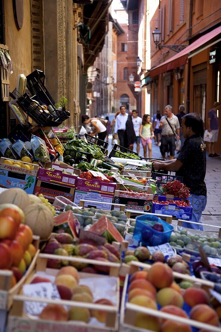 Back street fruit and vegetable stall, Bologna, Emilia Romagna, Italy, Europe