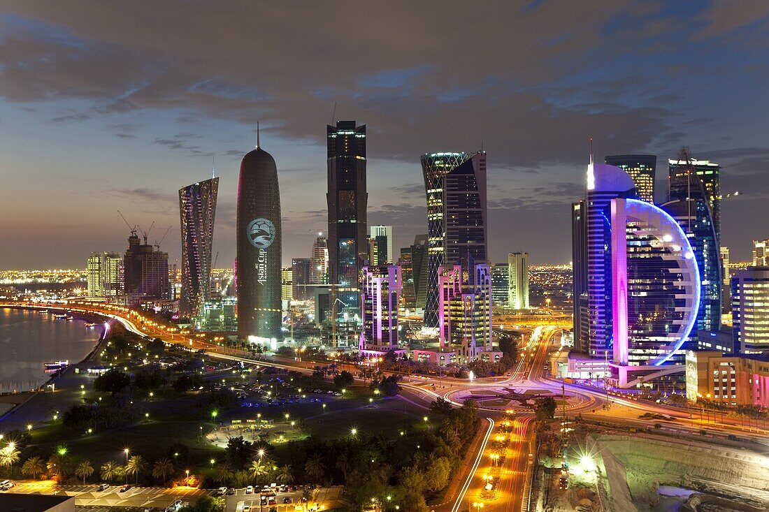 New skyline of the West Bay central financial district, Doha, Qatar, Middle East