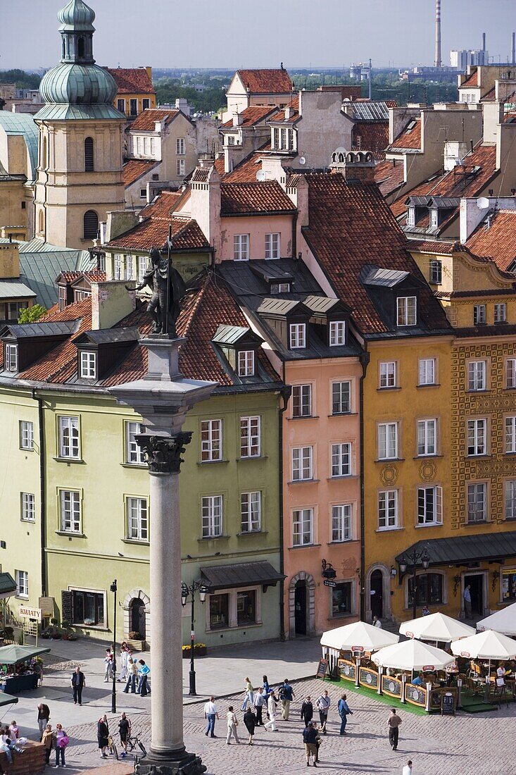 Elevated view over Castle Square (Plac Zamkowy) and Sigismund III Vasa Column to the colourful houses of the Old Town (Stare Miasto), UNESCO World Heritage Site, Warsaw, Poland, Europe