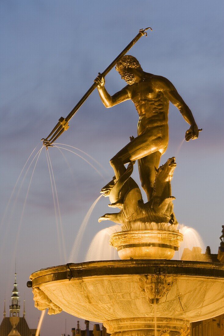 The Neptune Fountain, Dlugi Targ (Long Market), Gdansk, Pomerania, Poland, Europe