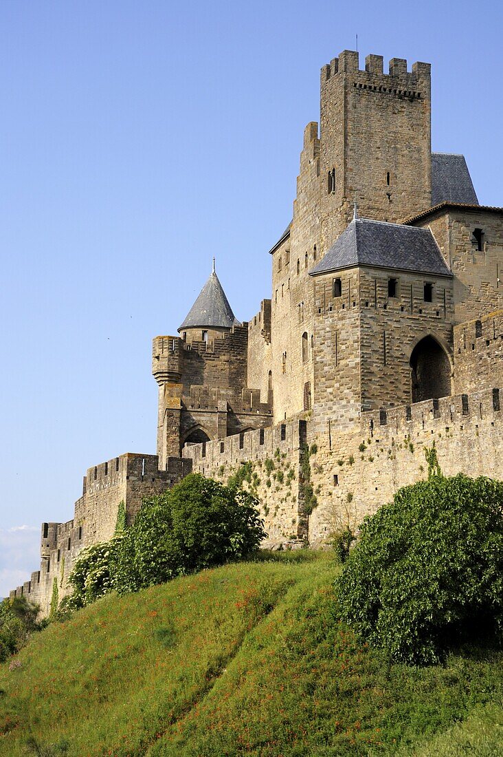 Walled and turreted fortress of La Cite, Carcassonne, UNESCO World Heritage Site, Languedoc, France, Europe