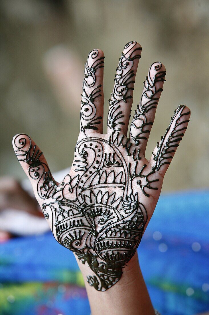 Henna tattoo on woman's hands, Dakshin Kali, Nepal, Asia