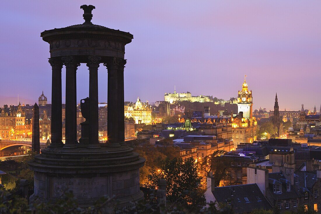 Edinburgh cityscape at dusk looking towards Edinburgh Castle, Edinburgh, Lothian, Scotland, United Kingdom, Europe
