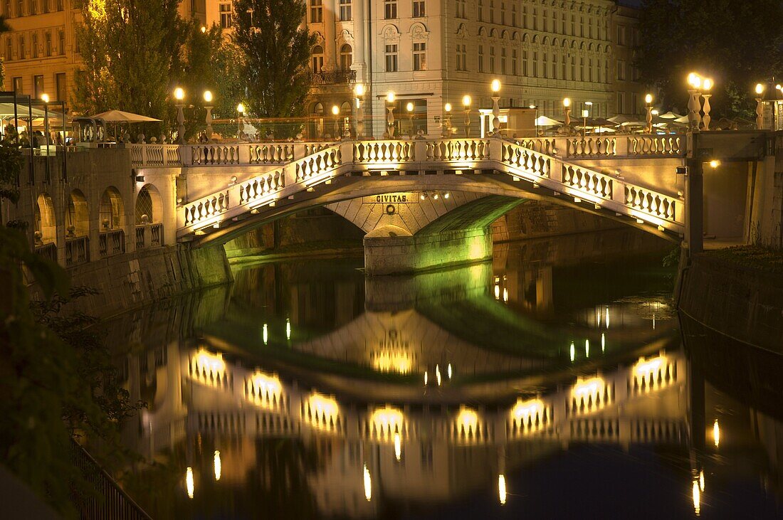 The Triple Bridge over River Ljubljanica, Ljubljana, Slovenia, Europe