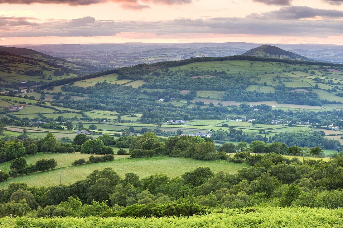 The Usk valley near Llangynidr at sunset,  Brecon Beacons National Park,  Powys,  Wales,  United Kingdom,  Europe
