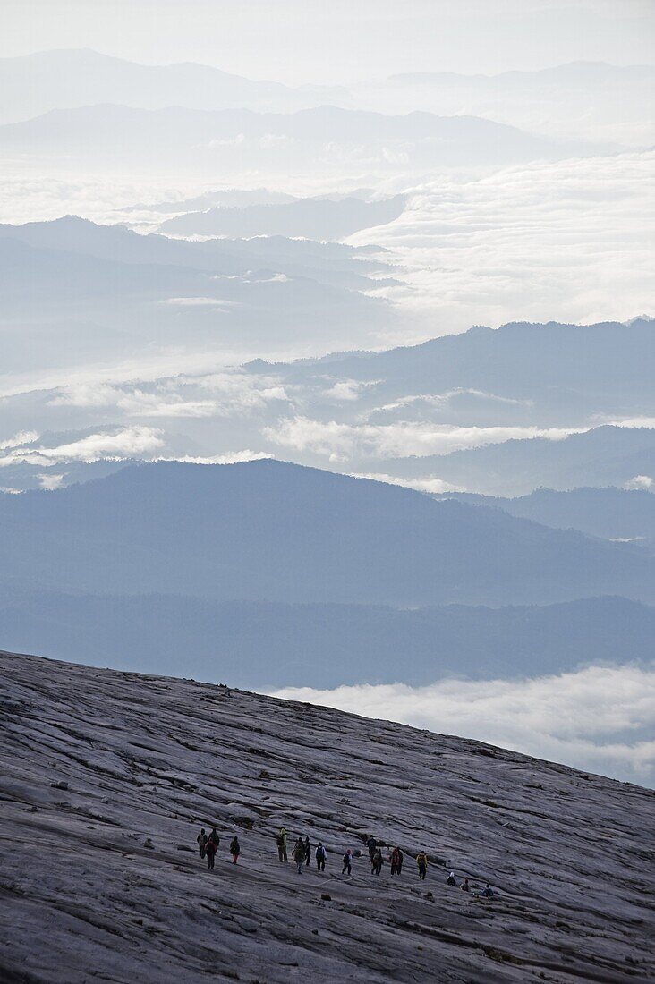 Hikers, Kinabalu National Park, location of Malaysia's highest mountain at 4095m, Sabah, Borneo, Malaysia, Southeast Asia, Asia