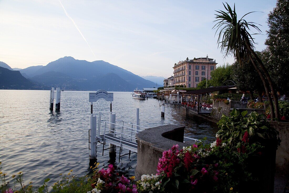 Town and lake at dusk, Bellagio, Lake Como, Lombardy, Italian Lakes, Italy, Europe