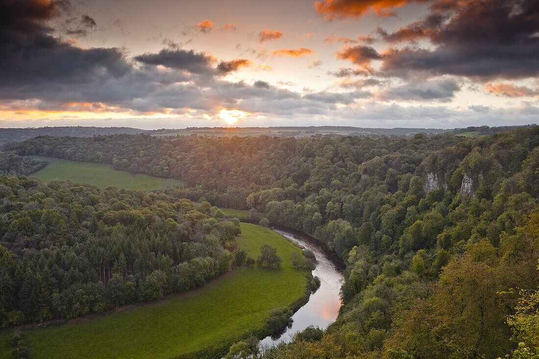 Looking down on the River Wye from Symonds Yat rock, Herefordshire, England, United Kingdom, Europe