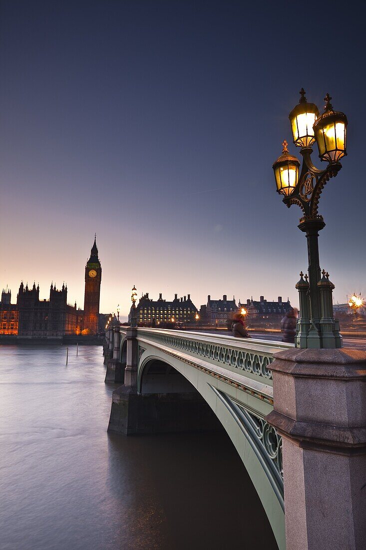 Looking across the River Thames towards the Houses of Parliament and Westminster Bridge, London, England, United Kingdom, Europe