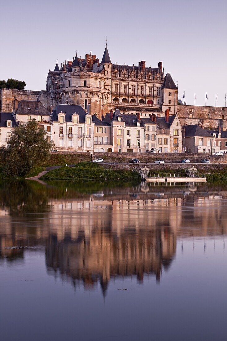 The chateau of Amboise, UNESCO World Heritage Site, reflecting in the waters of the River Loire at the end of the day, Amboise, Indre-et-Loire, Loire Valley, Centre, France, Europe