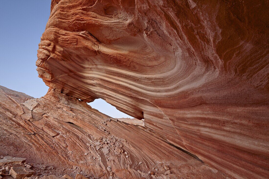 Arch in layered sandstone, Valley Of Fire State Park, Nevada, United States of America, North America