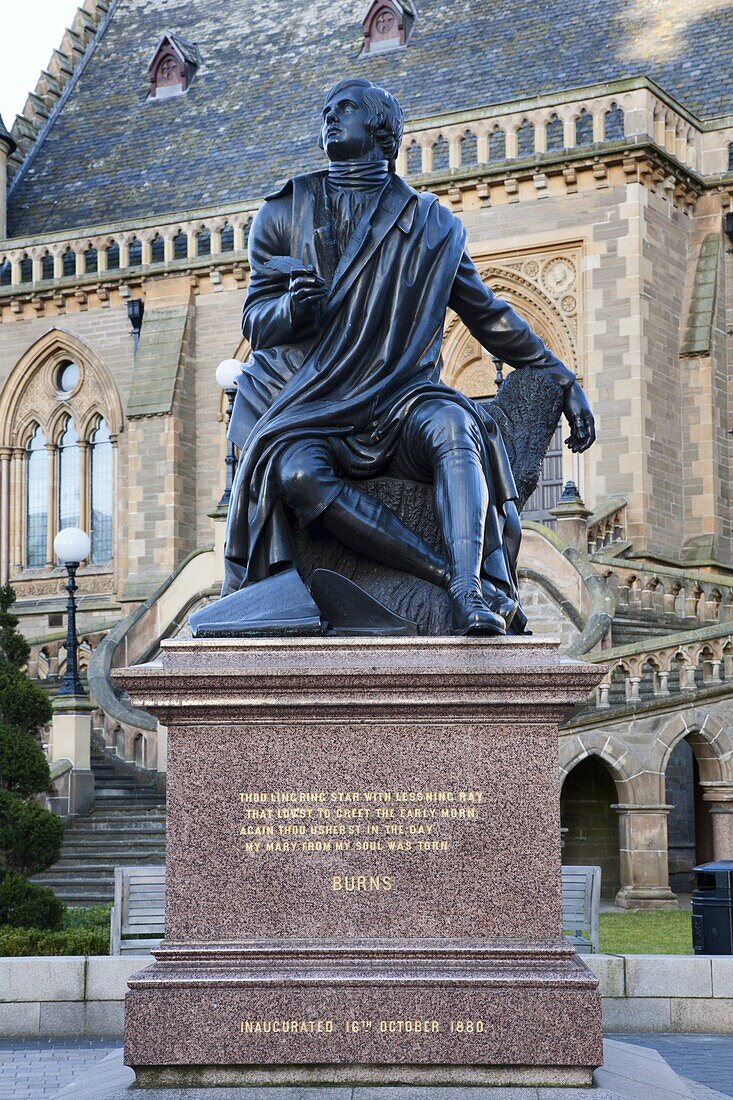 Robert Burns Statue, Albert Square, Dundee, Scotland