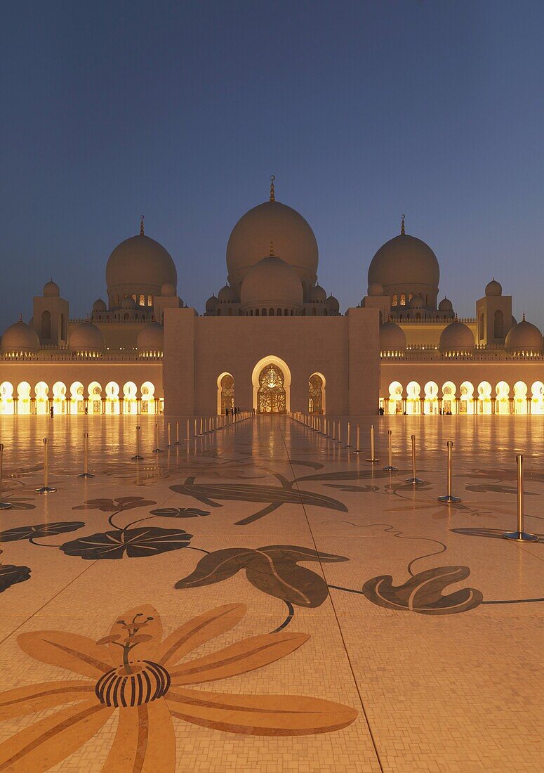 Sheikh Zayed Mosque, Abu Dhabi, United Arab Emirates, Middle East