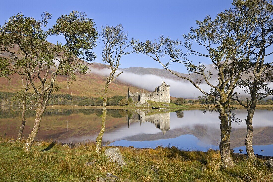 Ruins of Kilchurn Castle on Loch Awe, Argyll and Bute, Scotland, United Kingdom, Europe