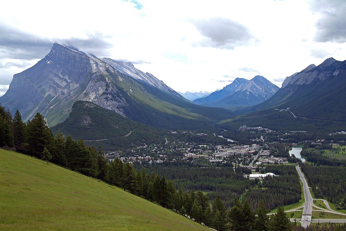 Banff, Banff National Park, UNESCO World Heritage Site, Alberta, Rocky Mountains, Canada, North America