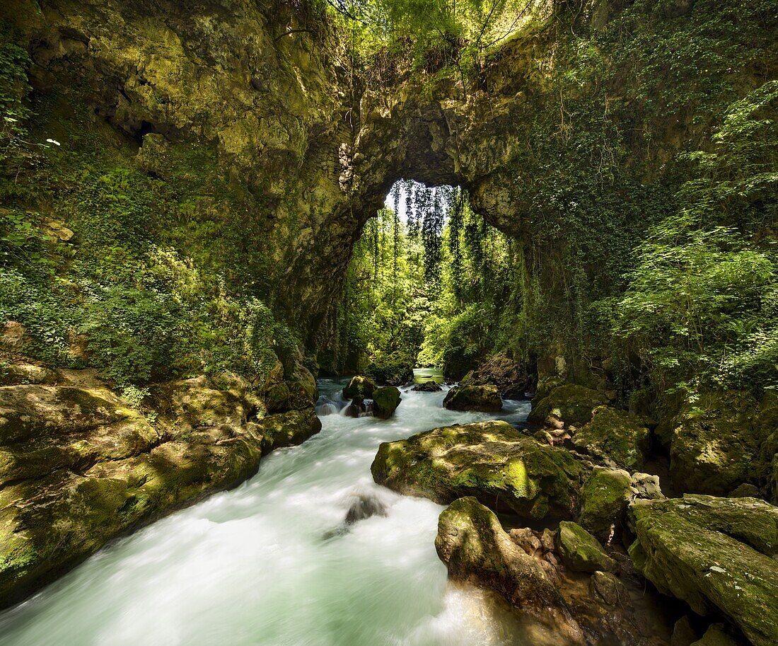 Theogefyro, the natural bridge or rock arch over the Kalamas River at Zitsa, near Ioannina, Epirus, Greece, Europe