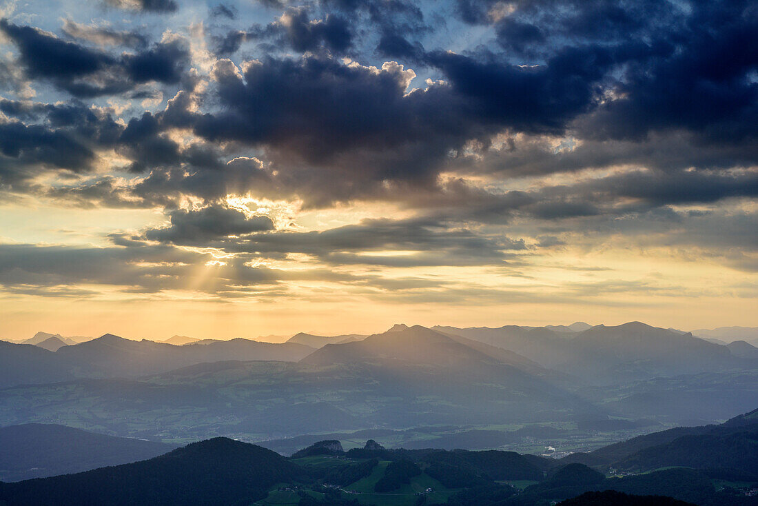 Wolkenstimmung überm Salzkammergut, Berchtesgadener Alpen im Vordergrund, vom Untersberg, Berchtesgadener Hochthron, Berchtesgadener Alpen, Oberbayern, Bayern, Deutschland