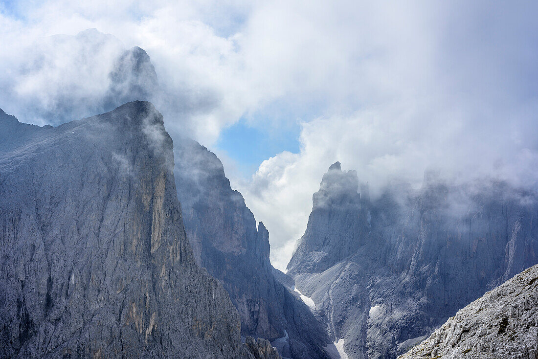Wolkenstimmung in der Palagruppe, Pala, Dolomiten, UNESCO Weltnaturerbe Dolomiten, Trentino, Italien