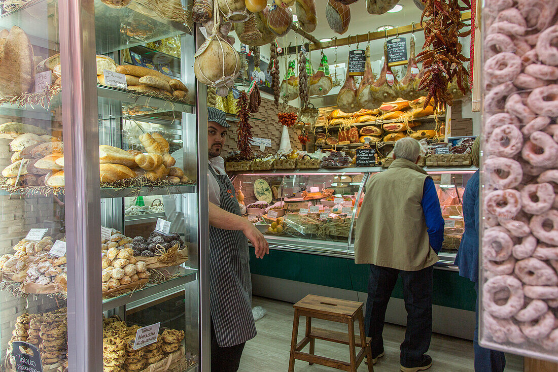 delicatessen, shop, grocery store, Via Pasquale Scura, Campania, Naples, Italy