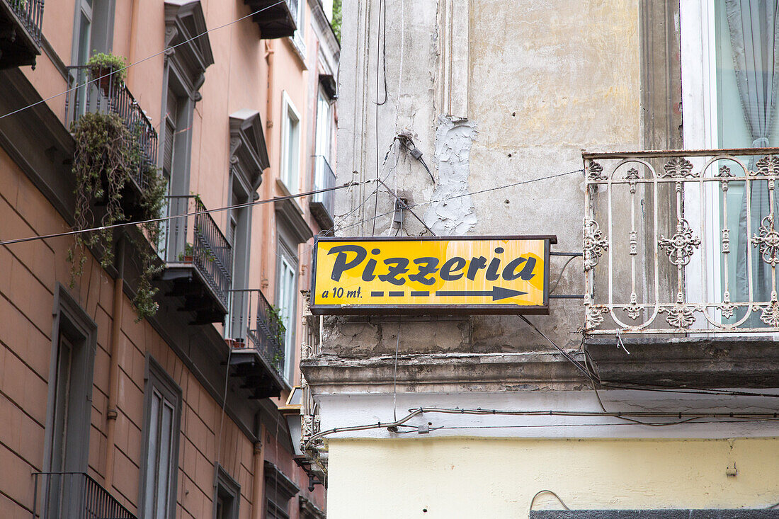 restaurant sign, yellow, Pizzeria, Pizza, traditional, popular, fast-food, Italian, restaurant, lifestyle, culture, houses, Italian food, Naples, Napoli, Italy