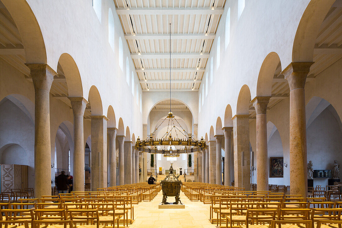 Hildesheimer Dom, Mariendom, nach Domsanierung Wiedereroeffnung in 2014, Unesco, Niedersachsen, Deutschland