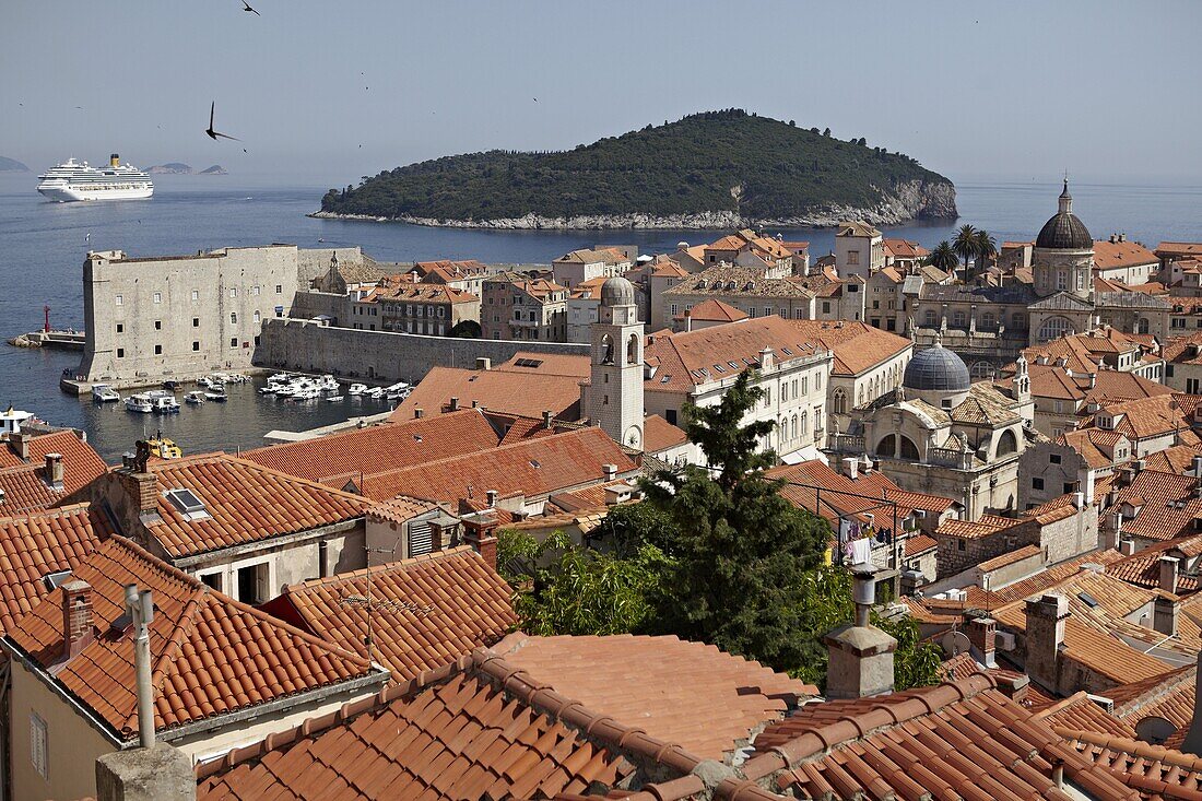 The rooftops of the Walled City of Dubrovnik, UNESCO World Heritage Site, Croatia, Europe