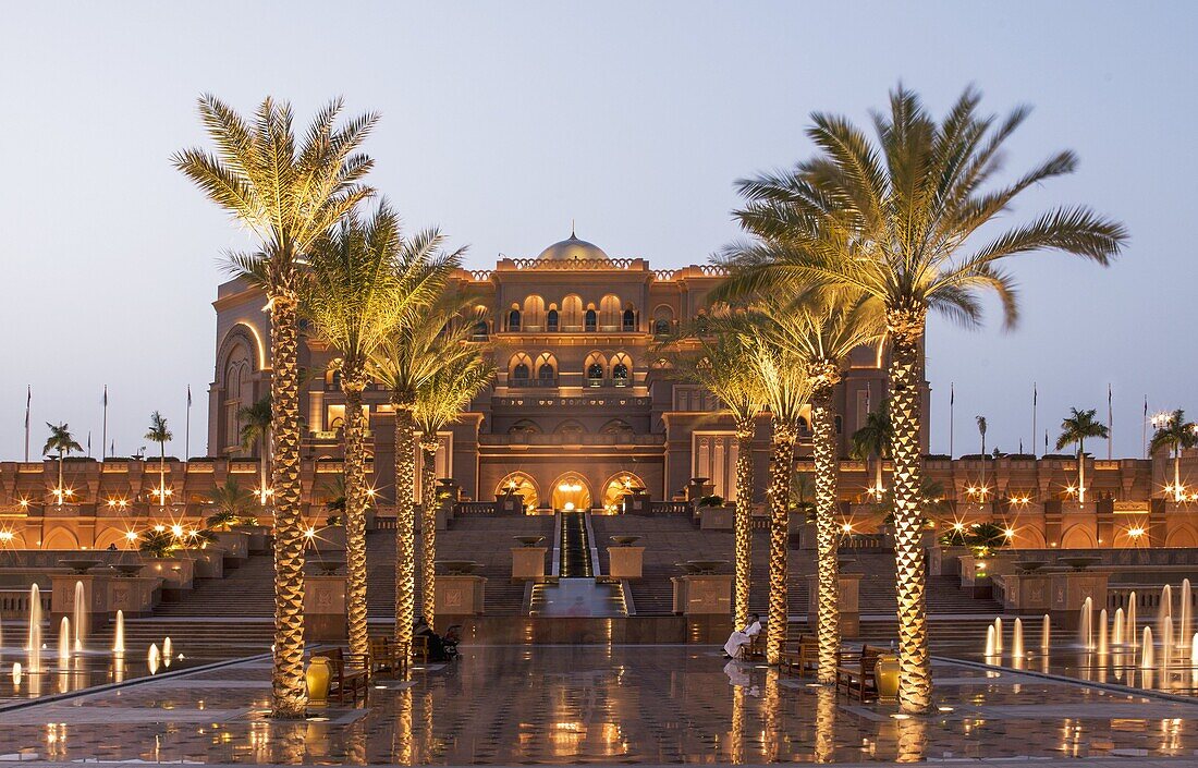 Emirates Palace Hotel, Abu Dhabi, United Arab Emirates, Middle East