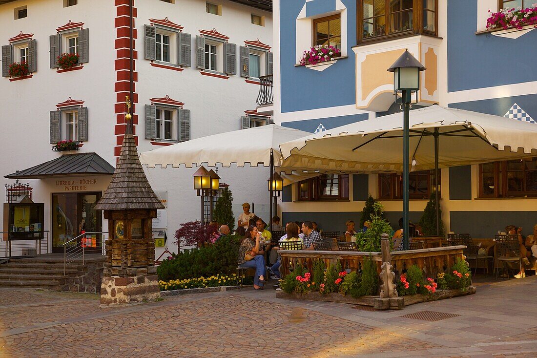 Cafe, Ortisei, Gardena Valley, Bolzano Province, Trentino-Alto Adige/South Tyrol, Italian Dolomites, Italy, Europe