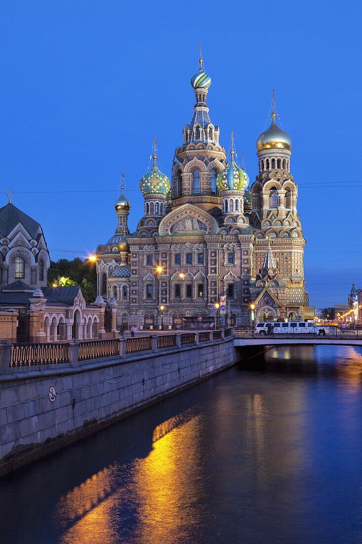 The Church on Spilled Blood, UNESCO World Heritage Site, on the Kanal Griboedova, illuminated at dusk, St. Petersburg, Russia, Europe