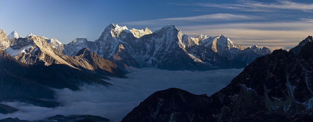 View from Gokyo Ri (5300 metres), Dudh Kosi Valley, Solu Khumbu (Everest) Region, Nepal, Himalayas, Asia