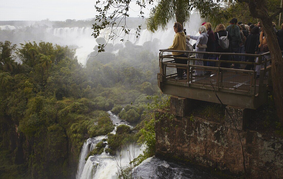 Tourists at Iguazu Falls, Iguazu National Park, UNESCO World Heritage Site, Misiones, Argentina, South America