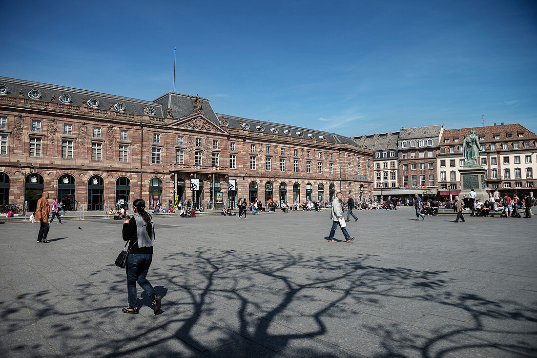 Large square in the historic center, Place Kleber, Strasbourg, Alsace, France