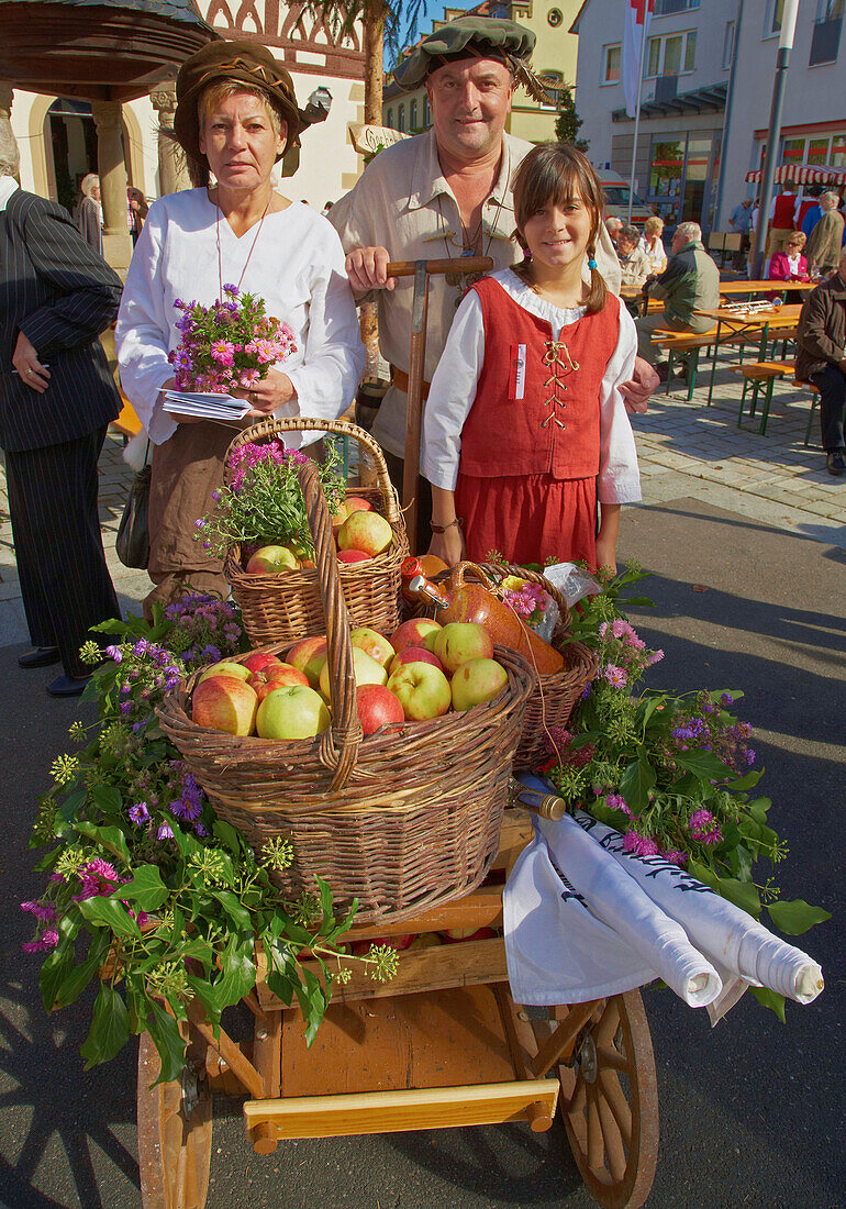 Erntedankfest, Hock am Plan Dorfplatz in Gochsheim, Unterfranken, Bayern, Deutschland, Europa