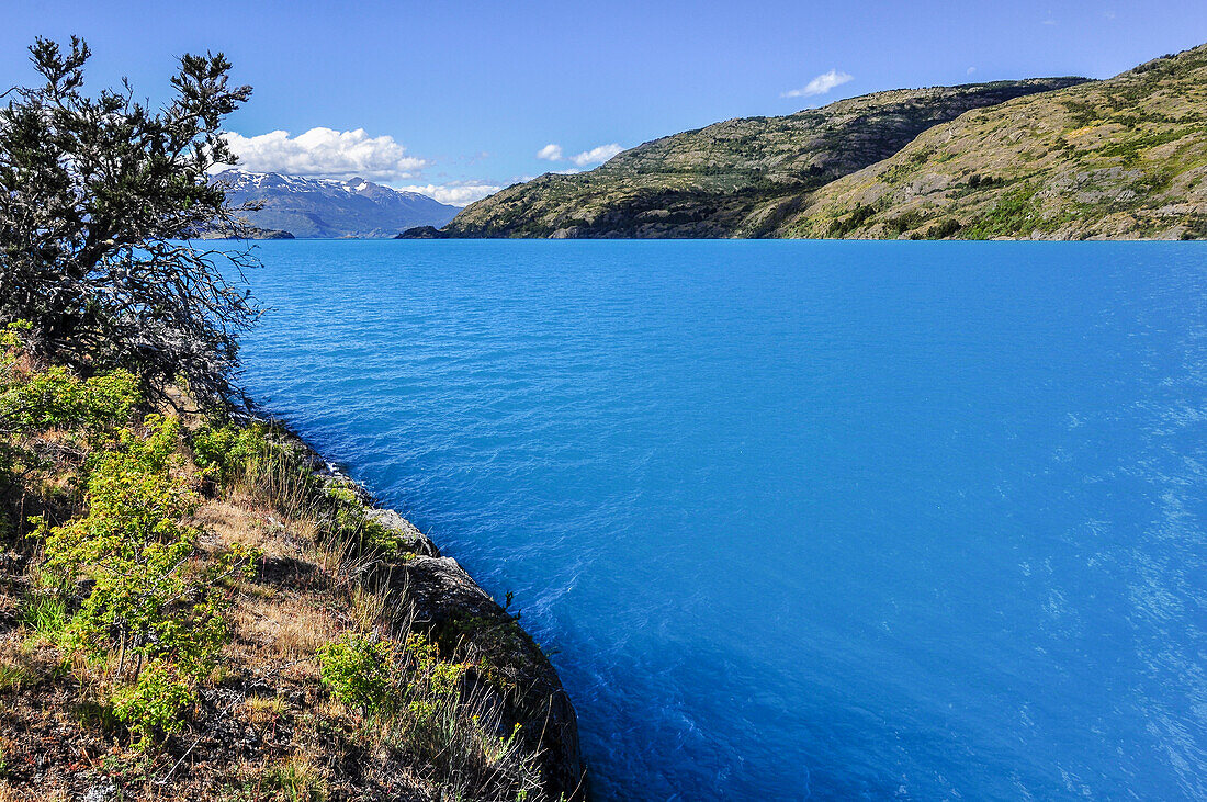 'Lake Lago General Carrera near Puerto Guadal, Carretera Austral, Región Aysén, Patagonia, Andes, Chile, South America;'