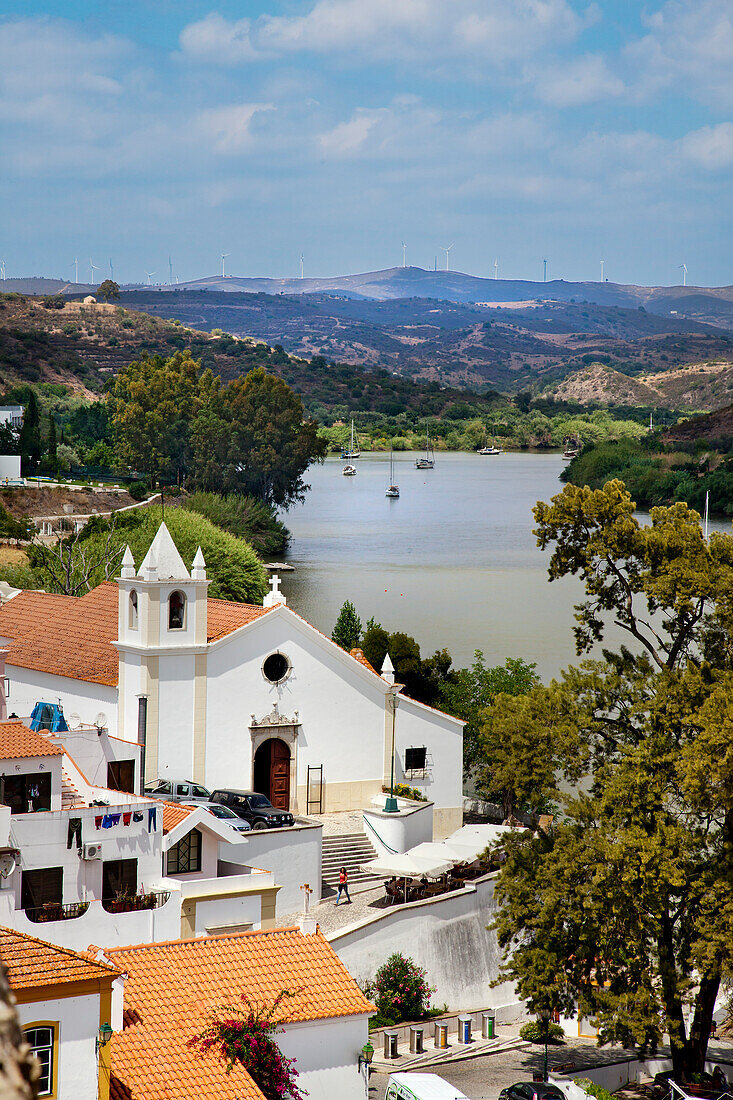 Blick vom Kastell über Rio Guadiana nach Spanien, Alcoutim, Algarve, Portugal