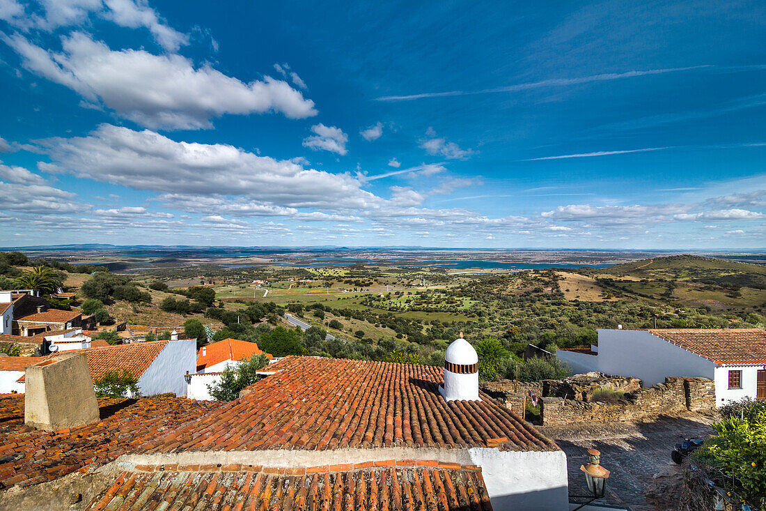Blick auf Monsaraz, Alentejo, Portugal